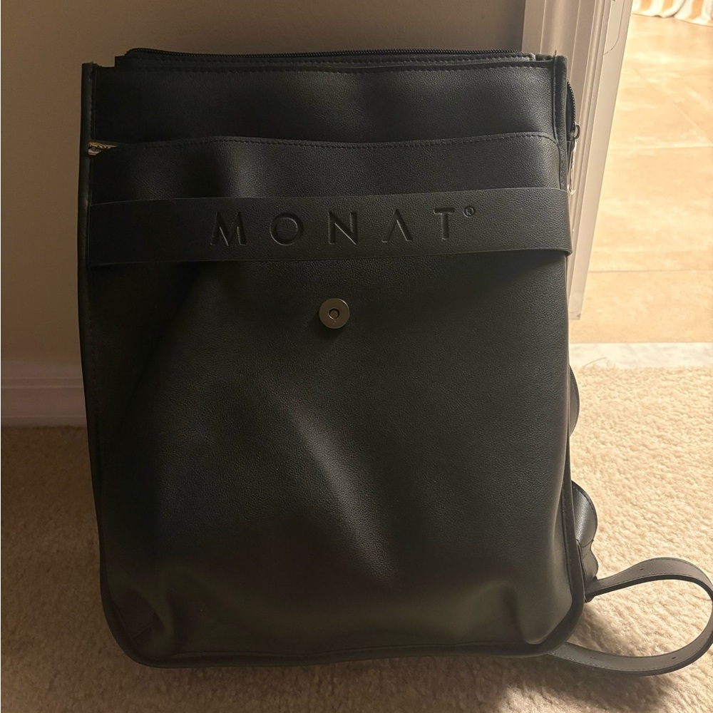 Monat Backpack - Picture 4 of 4